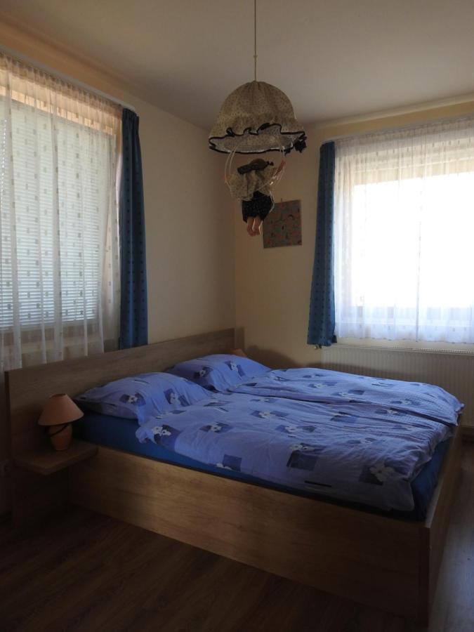 Petra Apartmanhaz Badacsonytomaj Exterior photo
